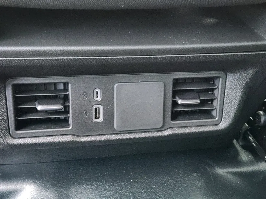 2026 GMC Sierra 2500HD Pro | Photo 18 of 21