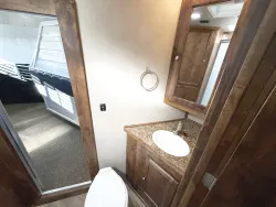 2021 Logan Coach Select 812 3HLQ | Thumbnail Photo 11 of 27