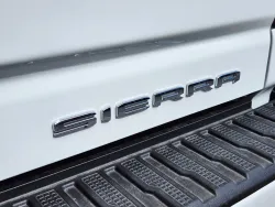 2025 GMC Sierra 2500HD Denali Ultimate | Thumbnail Photo 14 of 31