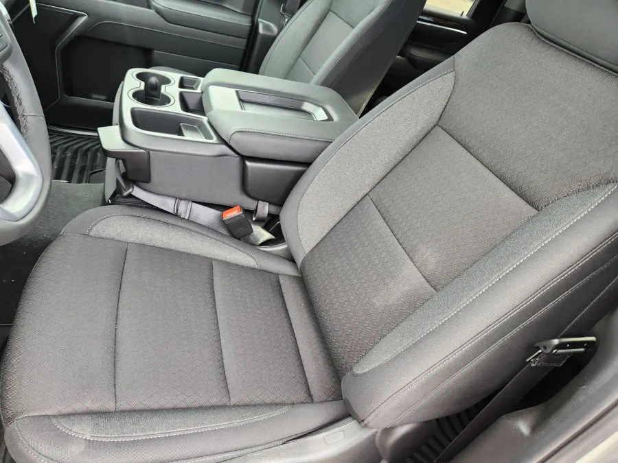 2026 GMC Sierra 2500HD SLE | Photo 7 of 20