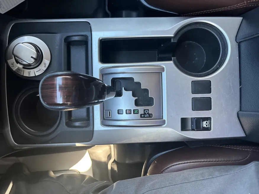 2023 Toyota 4Runner Limited | Photo 19 of 24