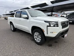 2022 Nissan Frontier SV | Thumbnail Photo 6 of 19