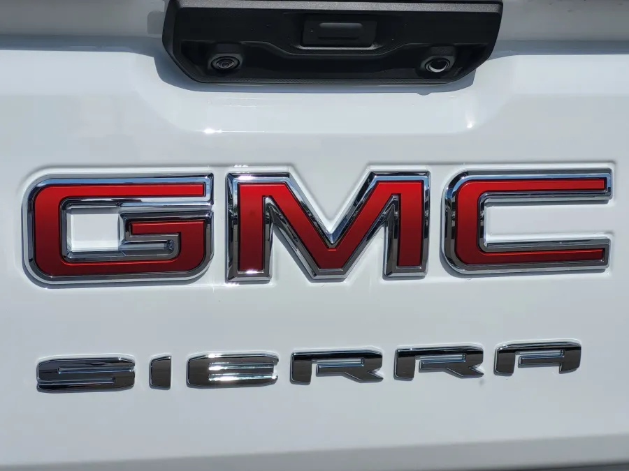 2026 GMC Sierra 1500 Pro | Photo 10 of 22
