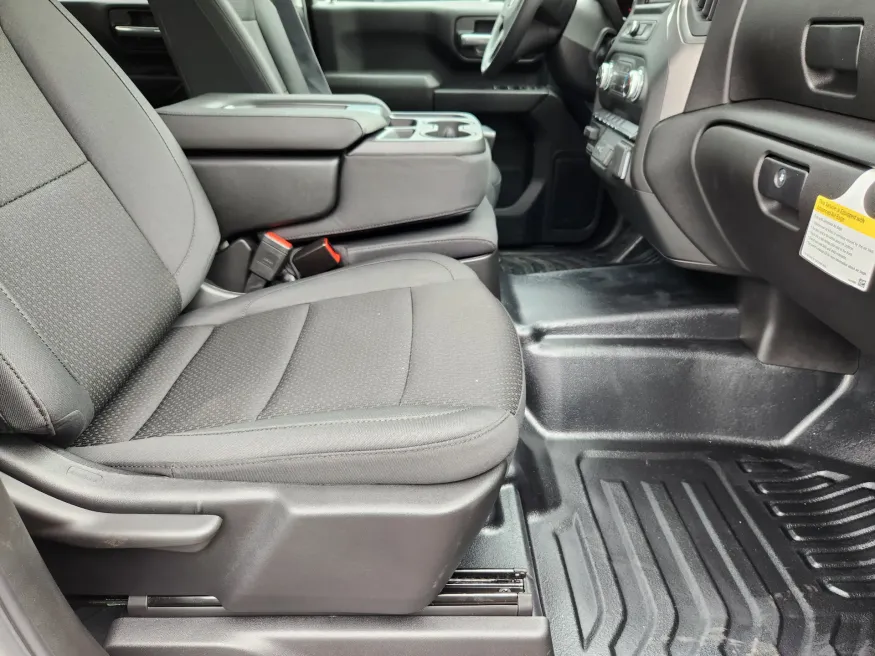 2026 GMC Sierra 2500HD Pro | Photo 18 of 29