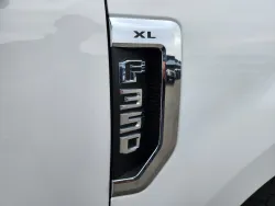 2019 Ford Super Duty F-350 SRW | Thumbnail Photo 20 of 30