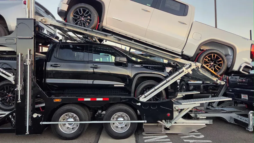 2026 Freightliner 114SD | Photo 5 of 44