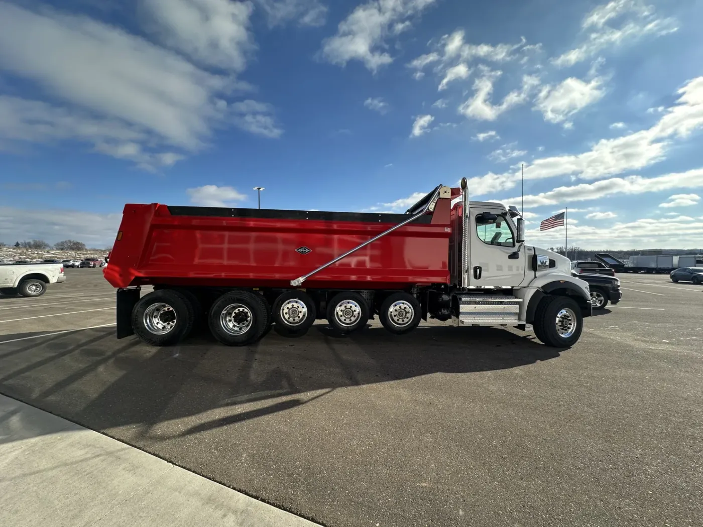 2026 Western Star 47X | Photo 4 of 13