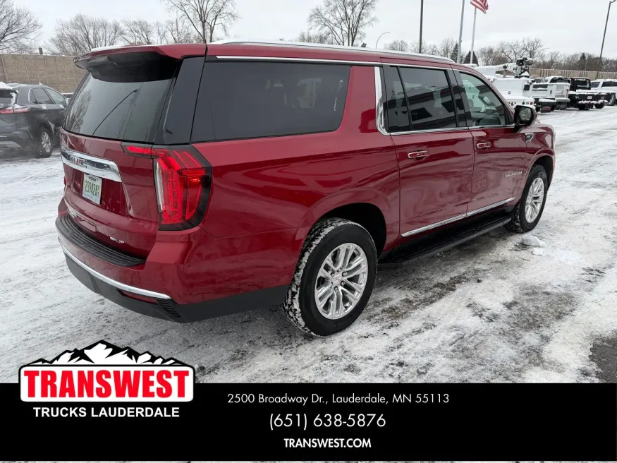 2024 GMC Yukon XL SLT | Photo 4 of 22