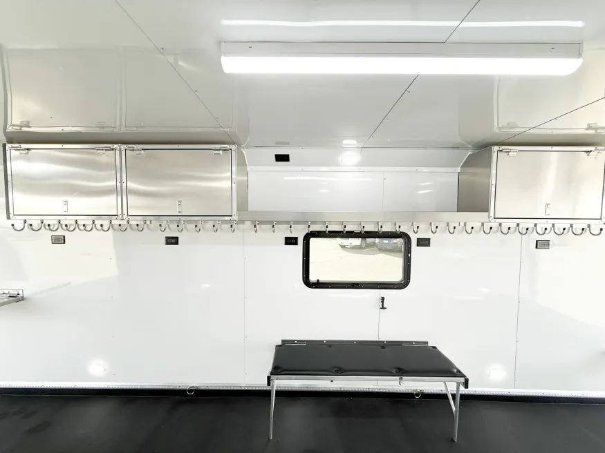 2026 Logan Coach Horse Power Burandt Edition | Photo 16 of 24