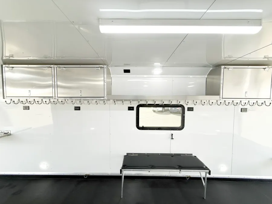 2026 Logan Coach Horse Power Burandt Edition | Photo 16 of 24