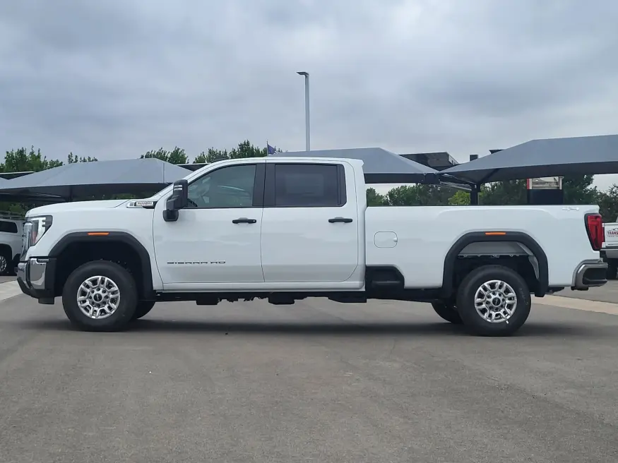 2026 GMC Sierra 2500HD Pro | Photo 3 of 24