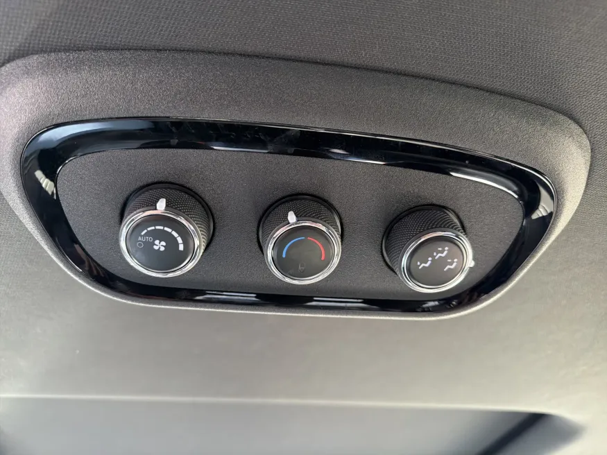 2024 Dodge Durango GT Plus | Photo 12 of 25