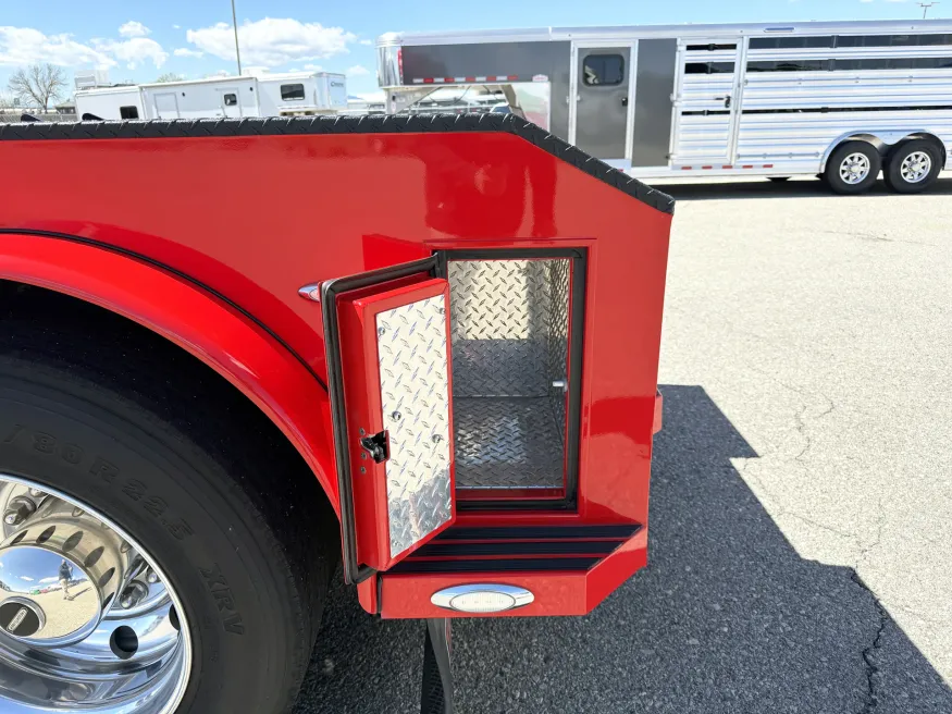 2023 Freightliner M2 106 Summit Hauler | Photo 14 of 24