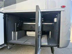 2026 Newmar Super Star 4159 | Thumbnail Photo 27 of 34
