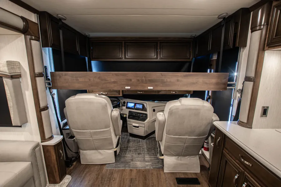 2024 Newmar Kountry Star 3709 | Photo 12 of 25