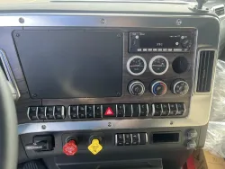 2024 Western Star 47X | Thumbnail Photo 12 of 12