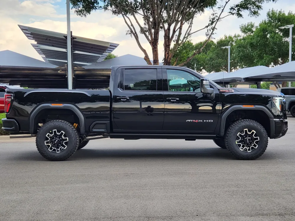 2025 GMC Sierra 2500HD AT4X