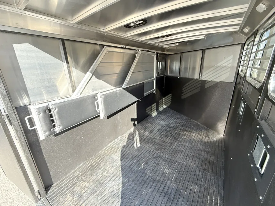 2025 Logan Coach Bullseye 3HBP | Photo 10 of 13