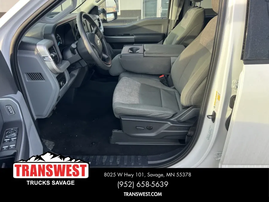 2024 Ford F250 | Photo 3 of 17