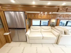 2013 Tiffin Zephyr | Thumbnail Photo 10 of 32