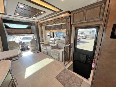 2023 Newmar Supreme Aire 4051 | Thumbnail Photo 8 of 43