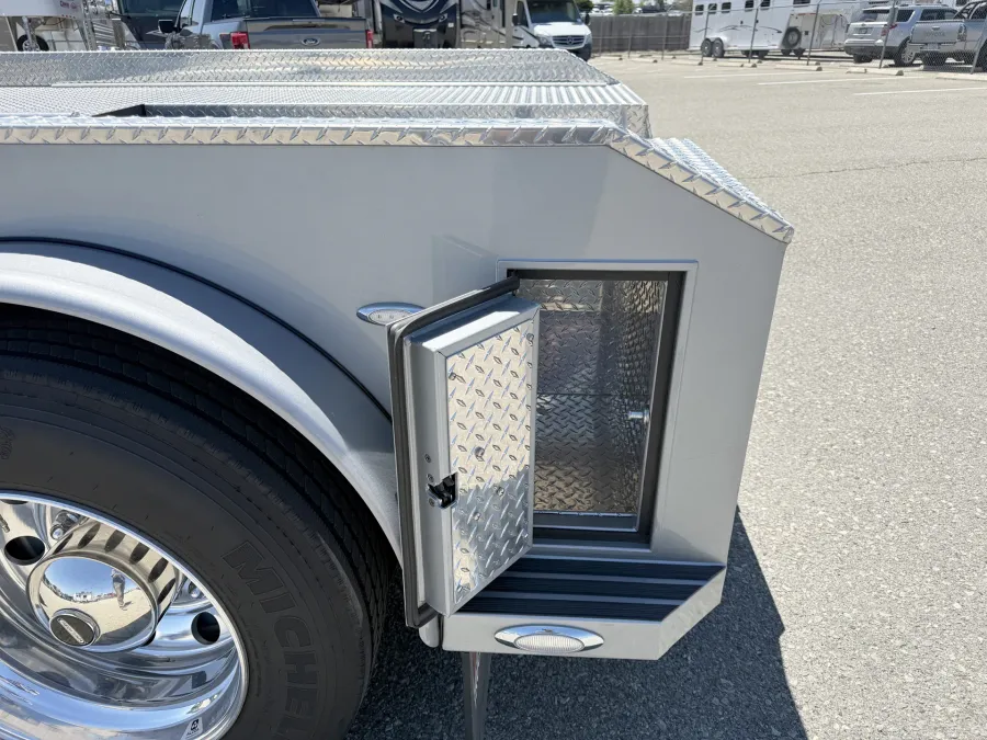 2024 Freightliner M2 106 Summit Hauler | Photo 13 of 22