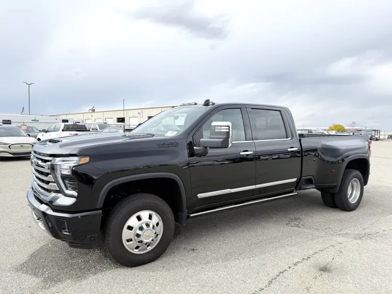 2025 Chevrolet Silverado 3500HD High Country