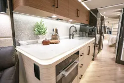 2026 Emerald Luxury Coaches Prevost H3-45 Triple Slide | Thumbnail Photo 10 of 23