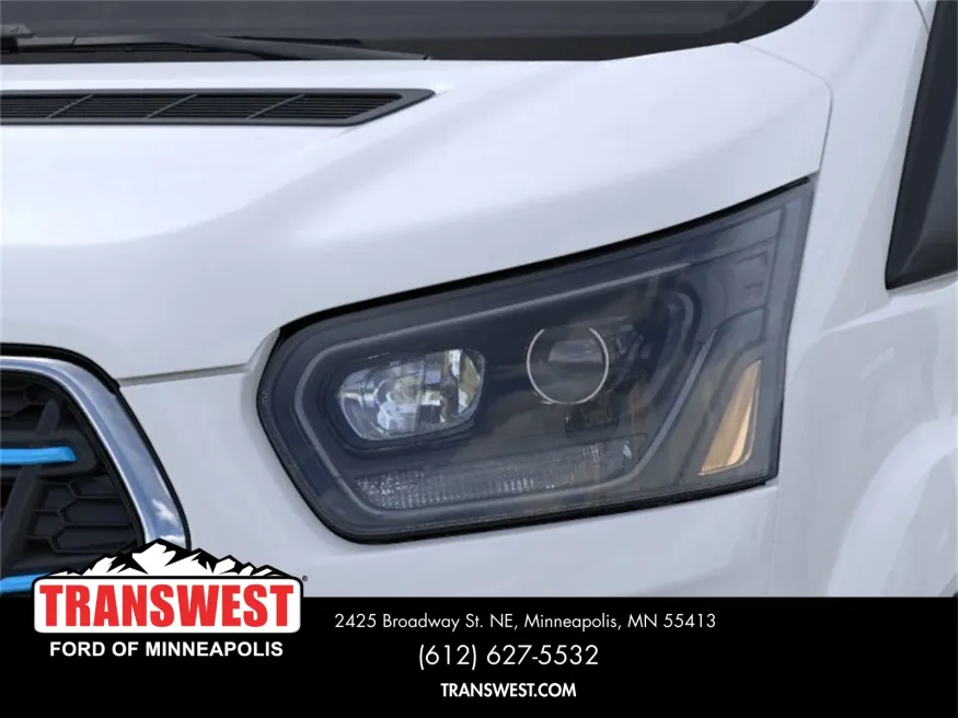 2025 Ford E-Transit-350 | Photo 18 of 21