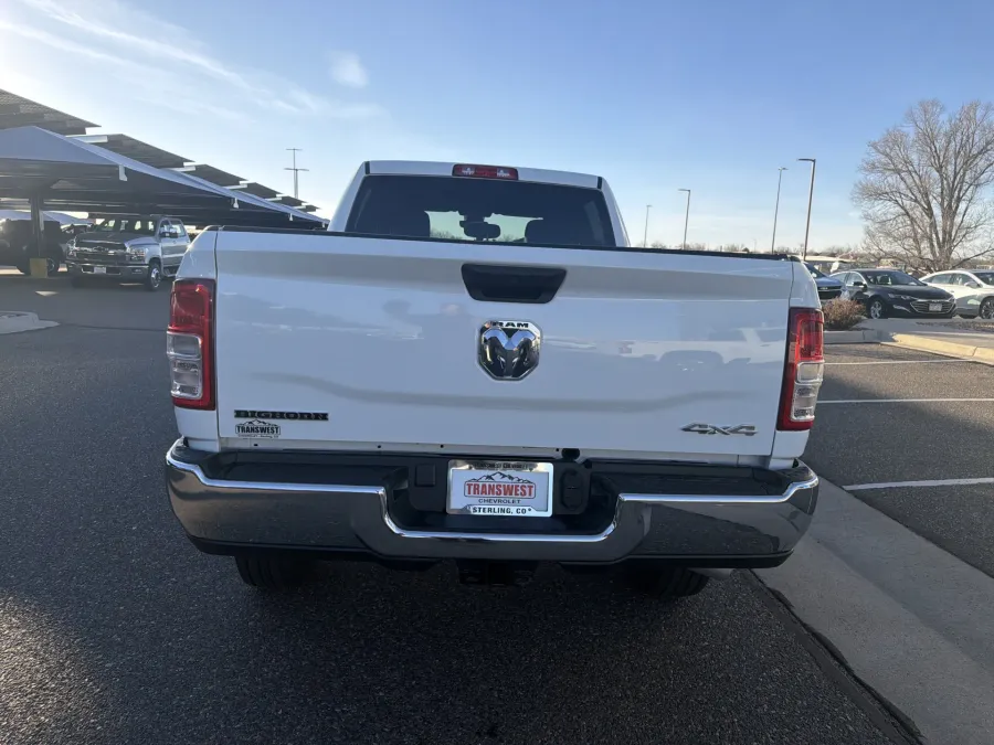 2024 RAM 2500 Big Horn | Photo 3 of 19