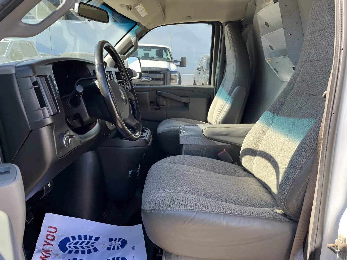 2021 Chevrolet Express 3500 | Photo 5 of 22