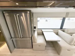 2024 Newmar King Aire 4596 | Thumbnail Photo 8 of 31