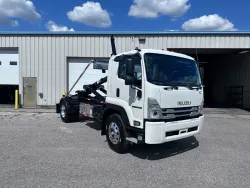 2025 Isuzu FTR | Thumbnail Photo 3 of 9