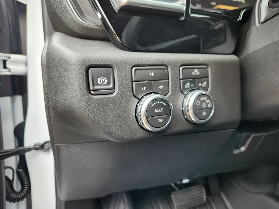 2026 GMC Sierra 2500HD SLE | Photo 6 of 30