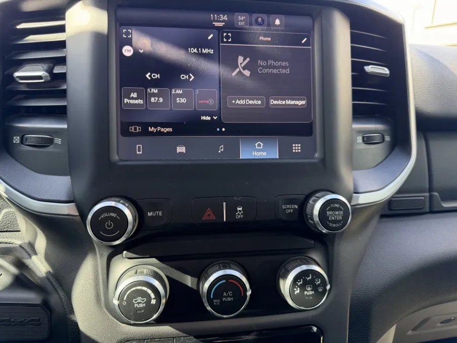 2022 RAM 2500 Big Horn | Photo 14 of 17