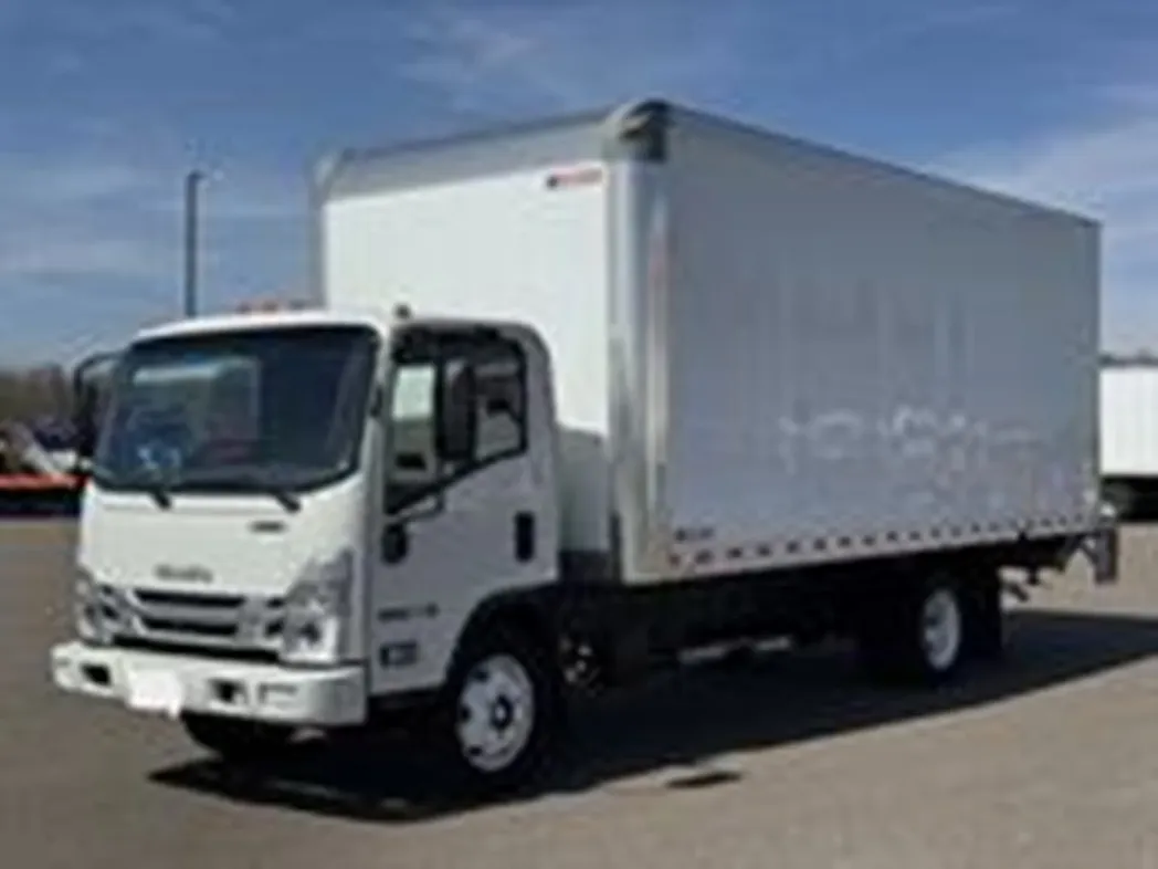 2025 Isuzu NRR 