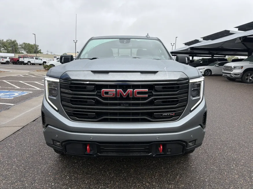 2023 GMC Sierra 1500 AT4 | Photo 7 of 20