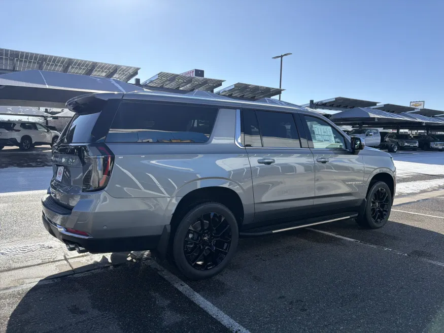 2026 Chevrolet Suburban Premier | Photo 4 of 26