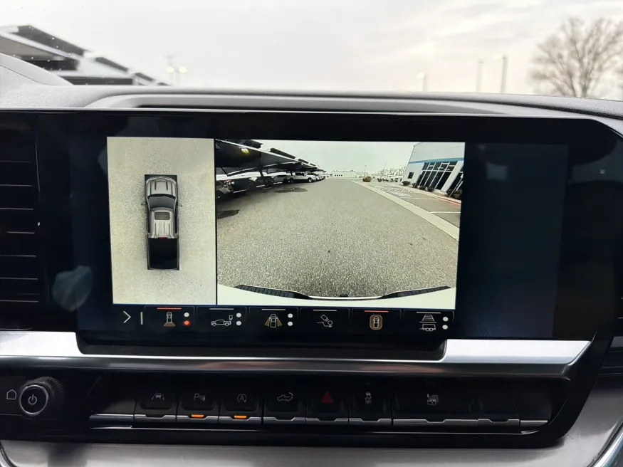 2024 Chevrolet Silverado 1500 High Country | Photo 14 of 19