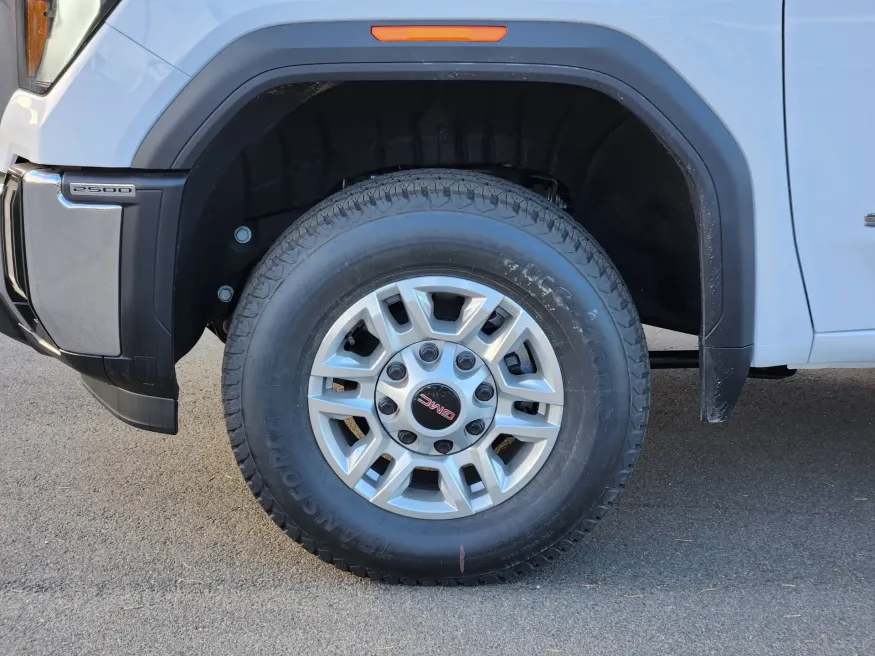 2026 GMC Sierra 2500HD Pro | Photo 21 of 30