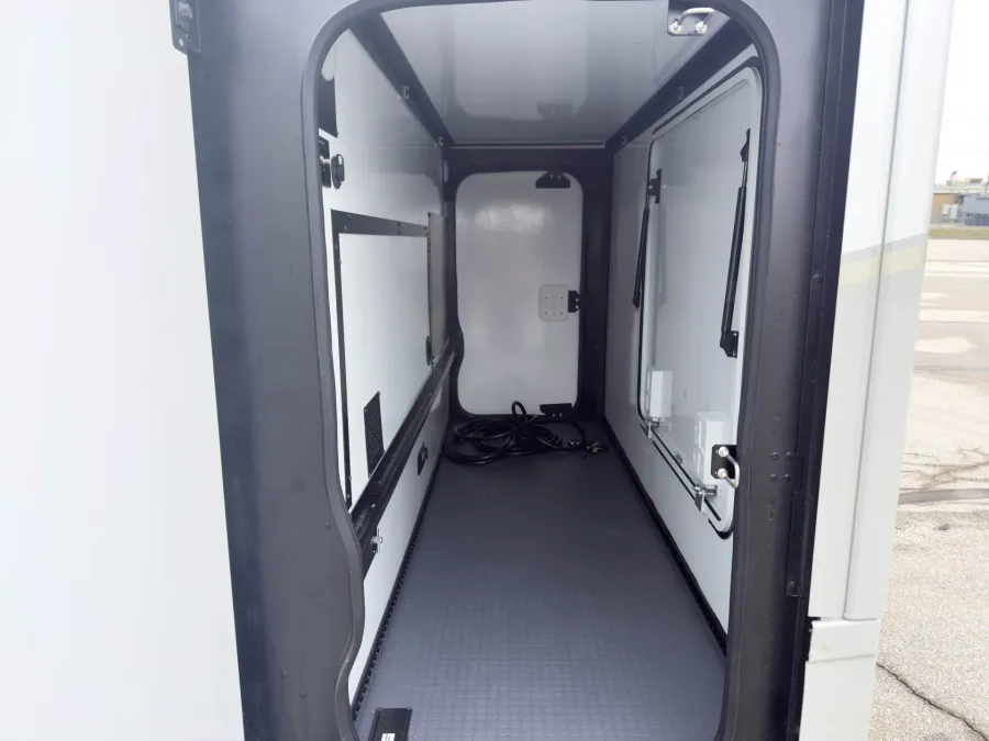 2027 Winnebago Navion 24R | Photo 24 of 29