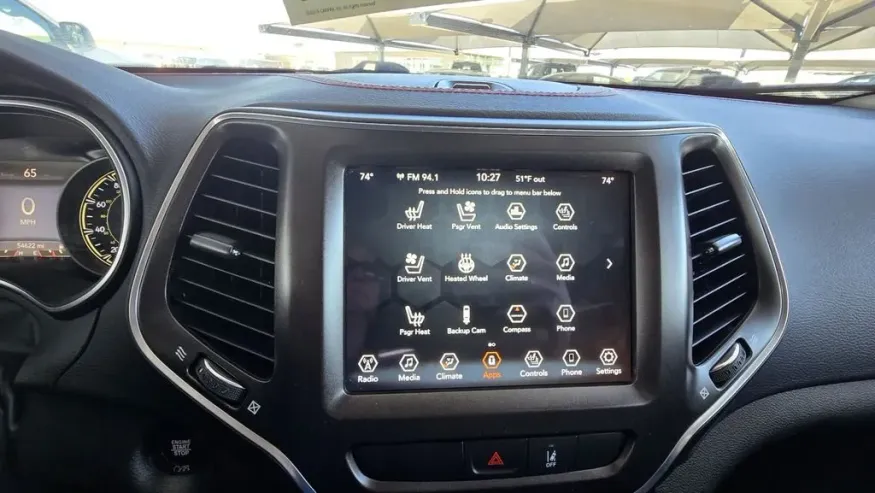 2022 Jeep Cherokee | Photo 20 of 29