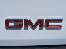 2026 GMC Yukon XL Denali | Thumbnail Photo 10 of 26