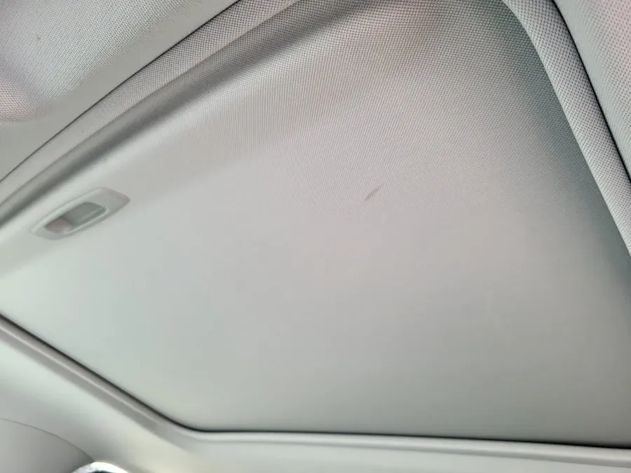 2020 Toyota RAV4 XLE | Photo 21 of 26