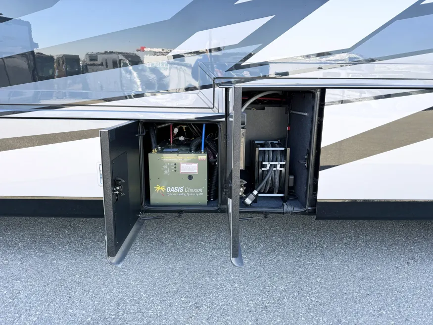 2026 Newmar Mountain Aire 4118 | Photo 30 of 31