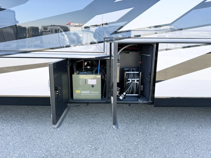 2026 Newmar Mountain Aire 4118 | Photo 30 of 31