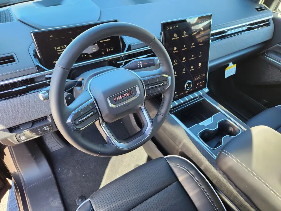 2026 GMC Sierra EV Standard Range Elevation | Photo 7 of 29