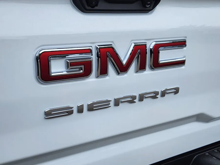 2026 GMC Sierra 2500HD Pro | Photo 15 of 29