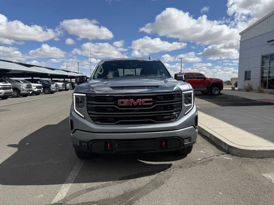 2023 GMC Sierra 1500 AT4 | Photo 2 of 21