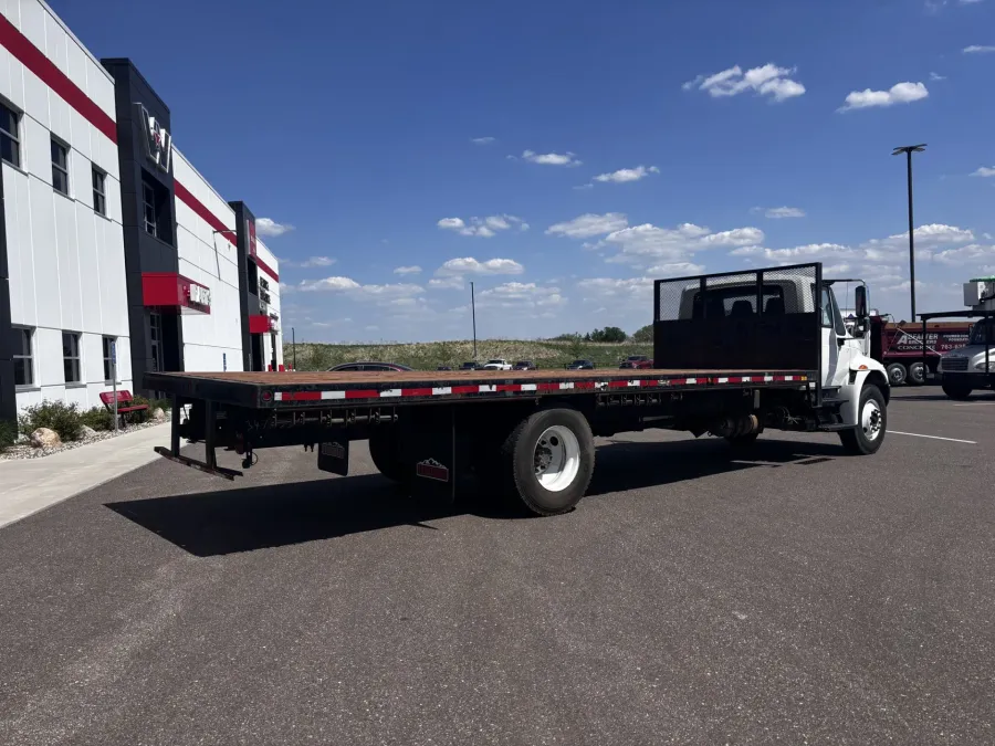 2018 International 4000 | Photo 5 of 18